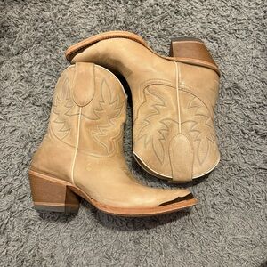Idyllwind by Miranda Lambert Women’s Wheels Western Booties - Medium Toe